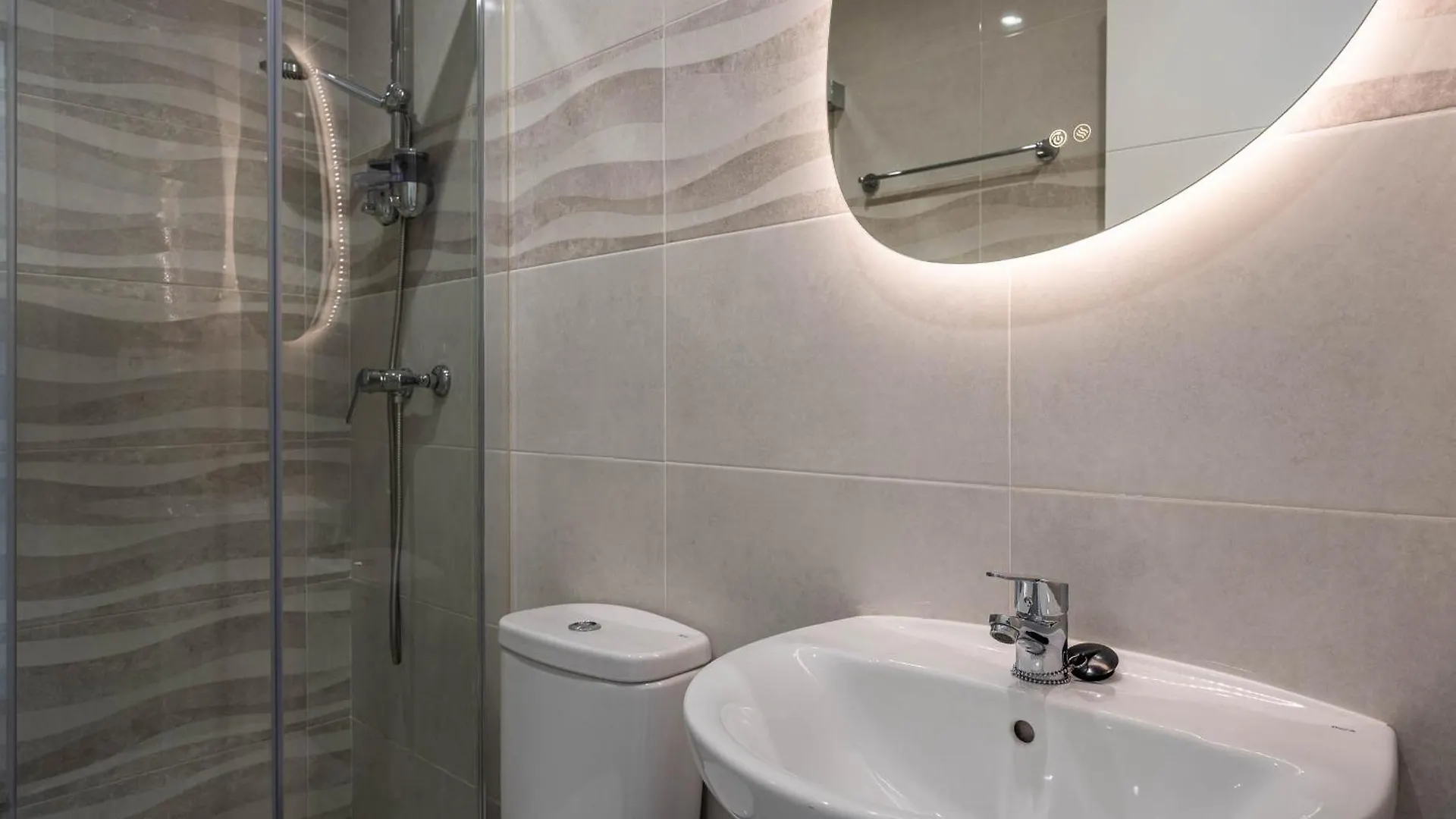 Aire Siroco - Beach Apartment 14 베날마데나코스타 0*,  스페인
